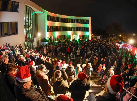 Thmubnail: Weihnachtssingen in Neuenhagen